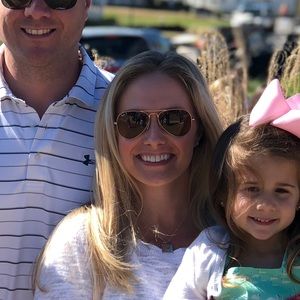 Meet your Posher, Abbie